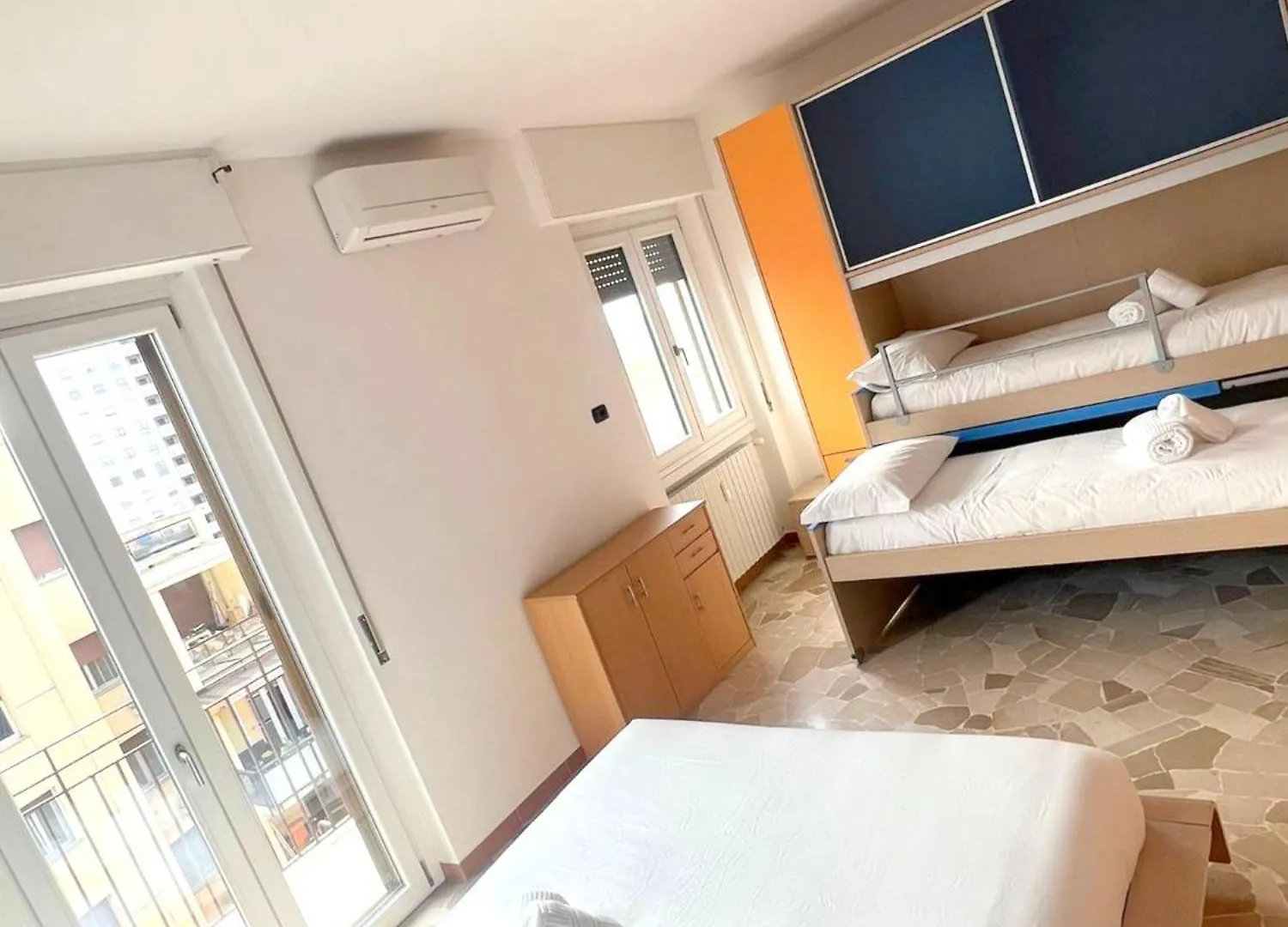 Accomodo Mib58 Bivano Corvetto Milan Italy